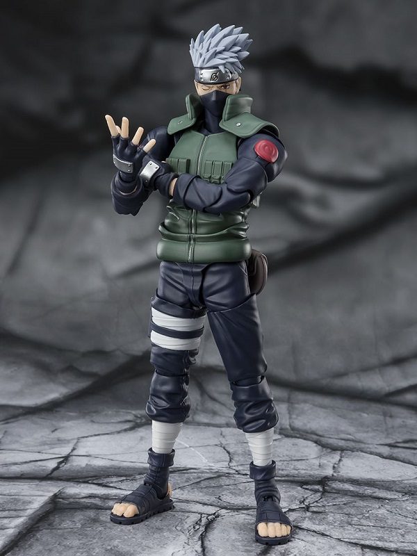 Figura Articulada Naruto Shippuden - S.H Figuarts Kakashi Hatake "The Famed Sharingan Hero" - Bandai Tamashi Nations