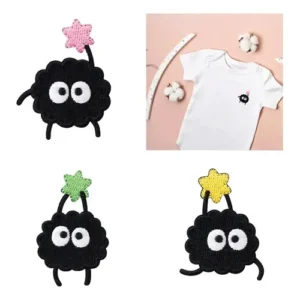 Accesorio Parche Anime – Mi vecino Totoro – Susuwataru (Duendes de polvo)
